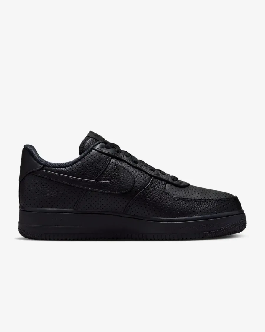 Кросівки Nike Air Force 1 Low SP Perforated HF8189-001
