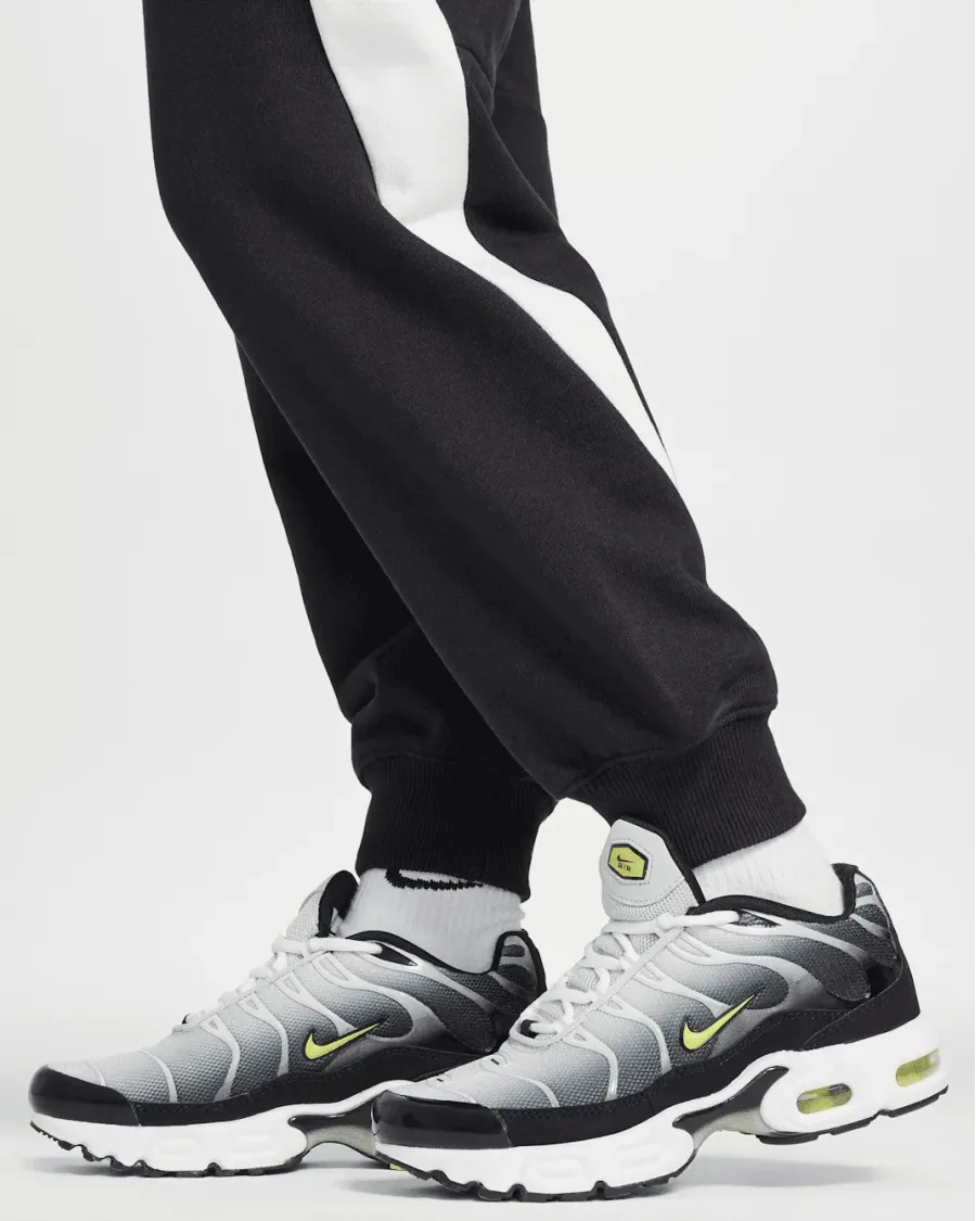 Костюм Nike Air Fleece HF8812-010_HF8811-010