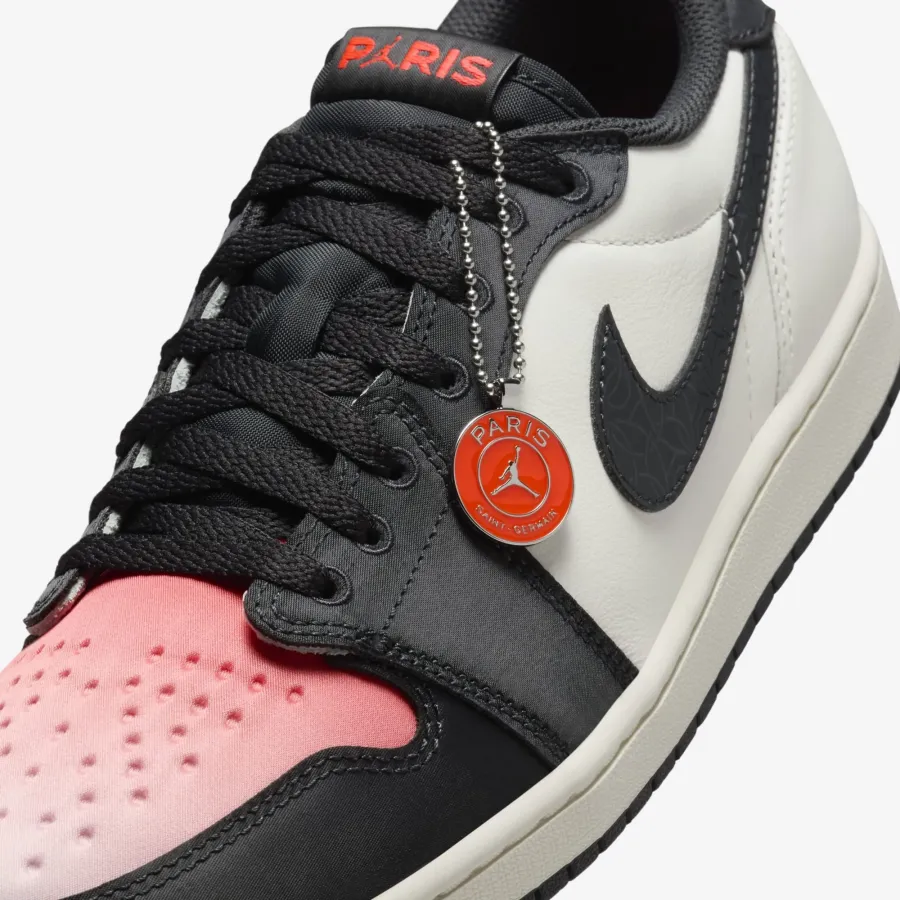 Кросівки Nike Air Jordan 1 Low Paris Saint-Germain HF8828-100