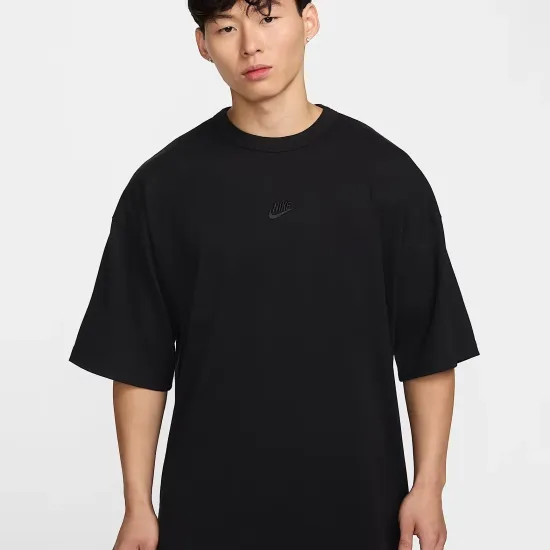 Футболка Nike Sportswear Premium Essentials HF9606-010