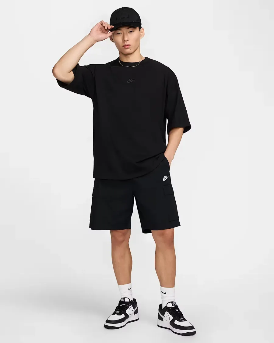 Футболка Nike Sportswear Premium Essentials HF9606-010