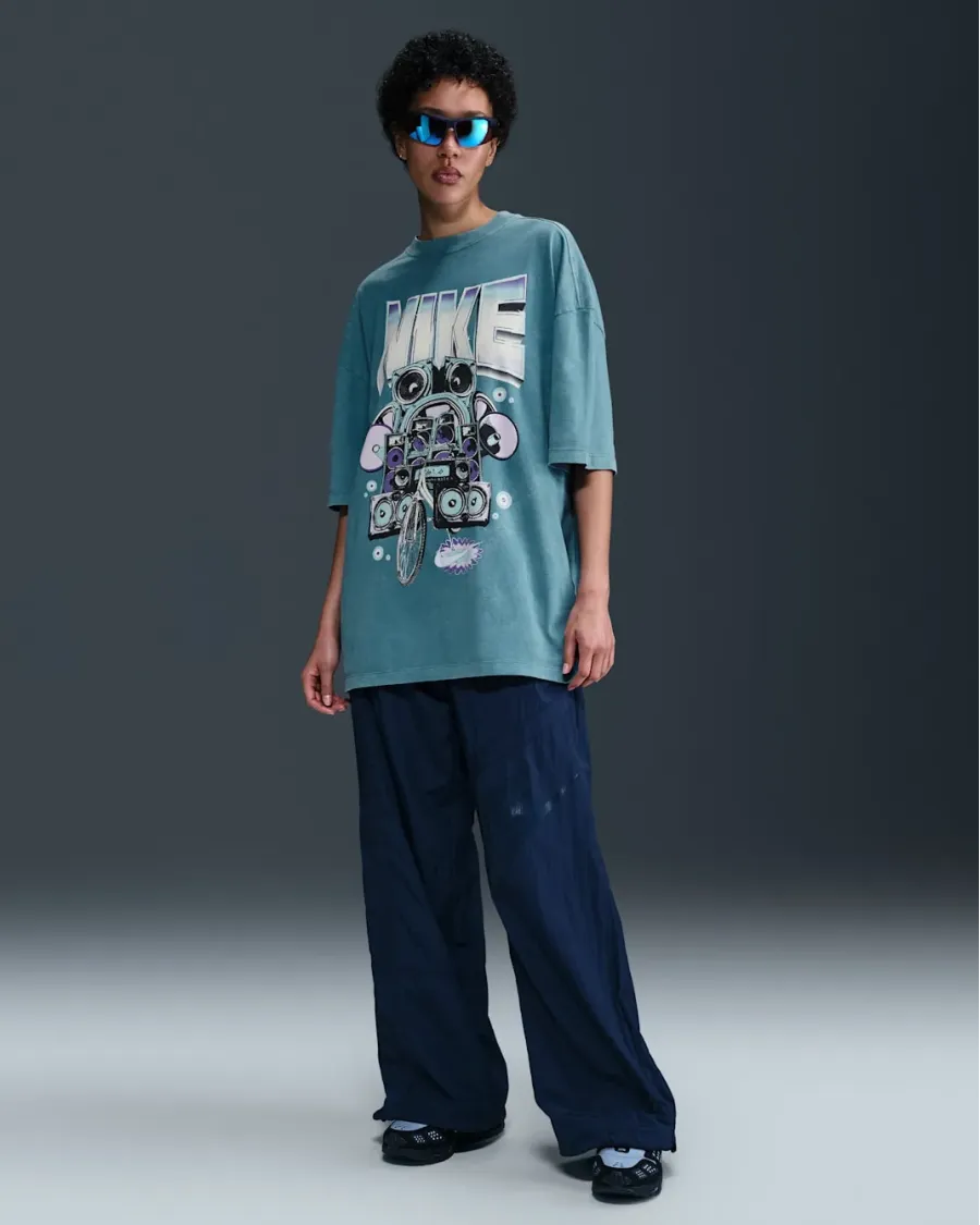 Футболка Nike Sportswear Oversized HF9691-006