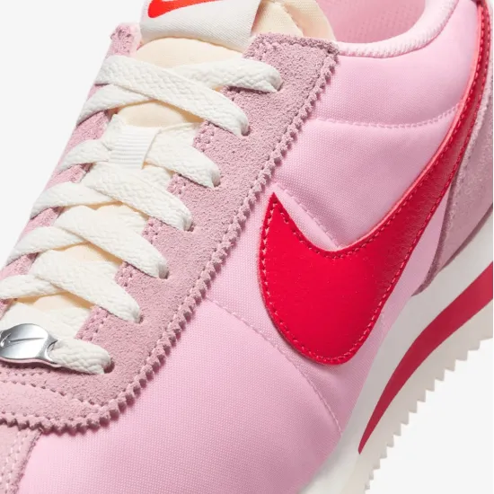 Кросівки Nike Cortez HF9994-600
