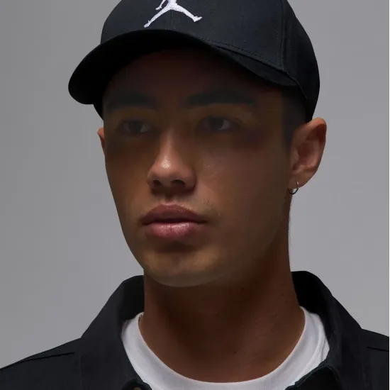 Кепка Nike Air Jordan Rise Structured Curved-Bill Hat HJ0627-010