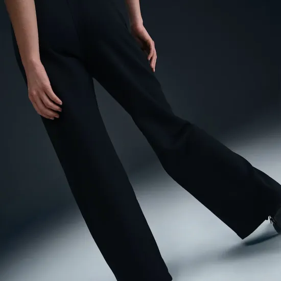 Штани Nike Sportswear Club Fleece Mid-Rise Wide-Leg Graphic HJ0869-010