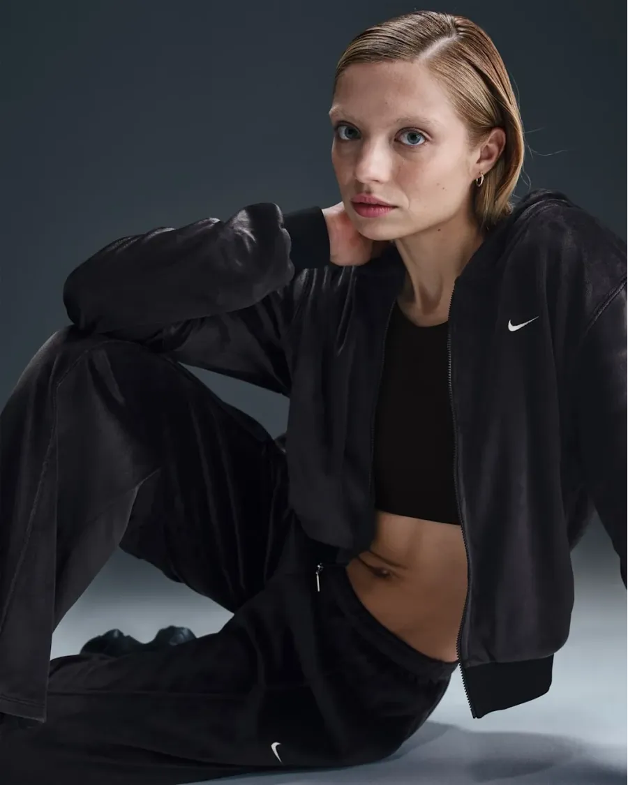 Кофта Nike Sportswear Chill Knit HJ0954-010