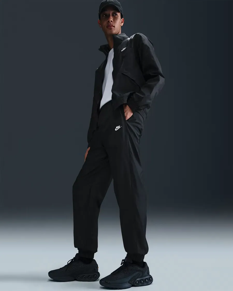 Спортивний костюм Nike Club Woven Track Suit HJ1985-011