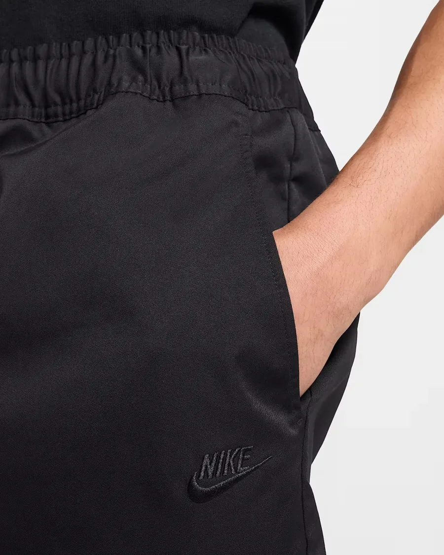 Штани Nike Club Woven Tapered HJ1997-010
