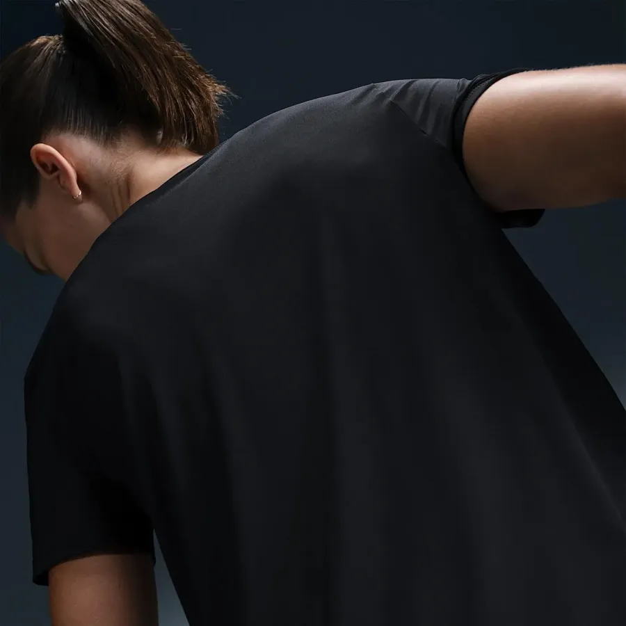 Футболка Nike One Swoosh Dri-FIT Short-Sleeve Running Top HJ2204-010