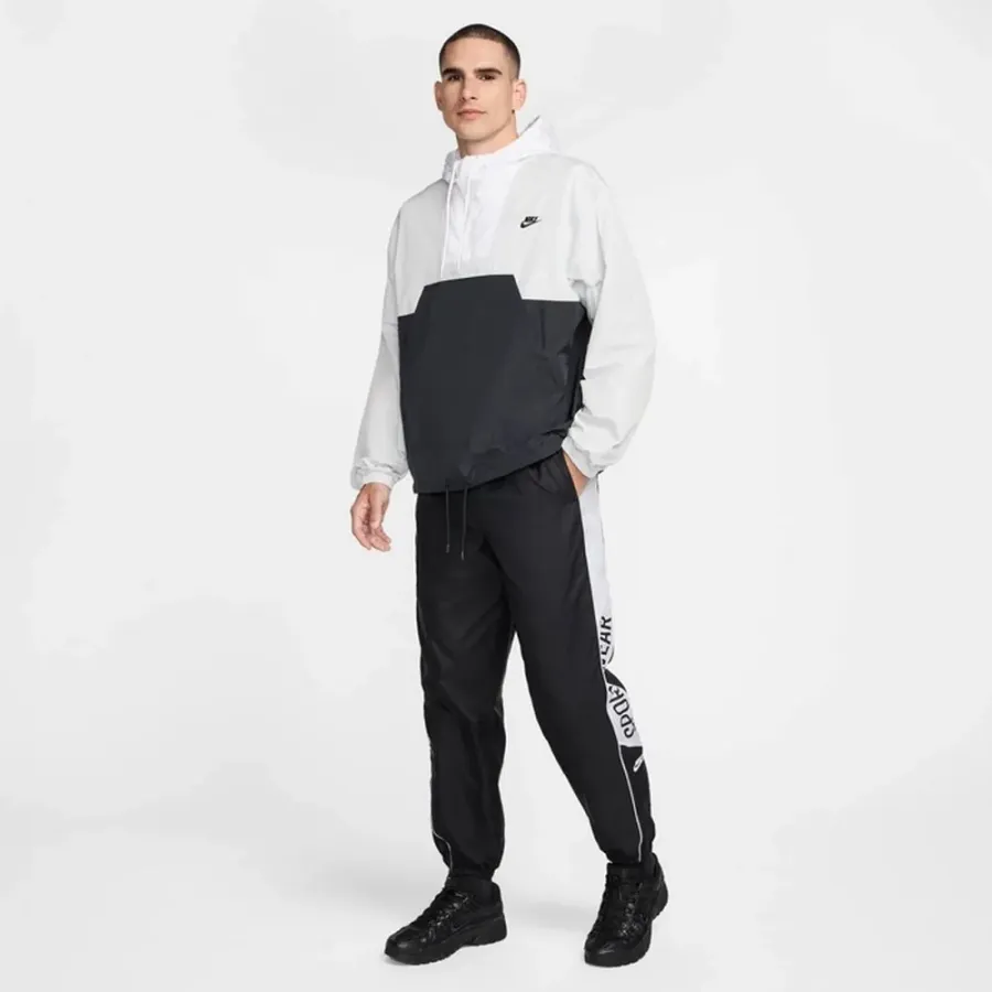 Штани Nike Club Woven Joggers HJ2244-010