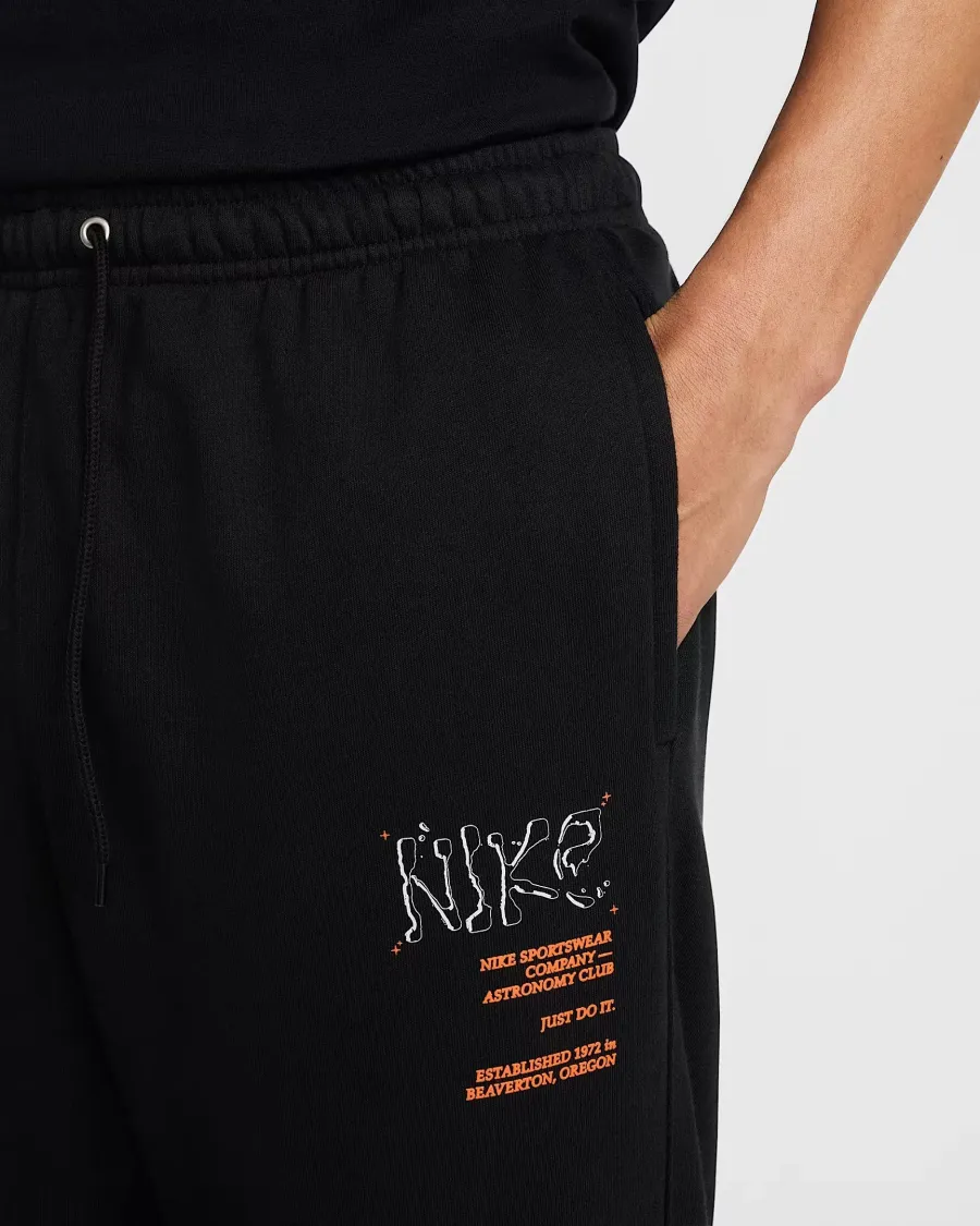 Штани Nike Club FT Jogger Moon GFX HJ2512-010