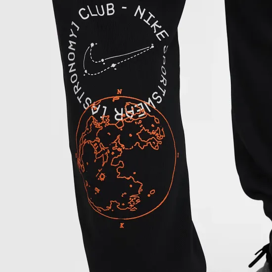 Штани Nike Club FT Jogger Moon GFX HJ2512-010