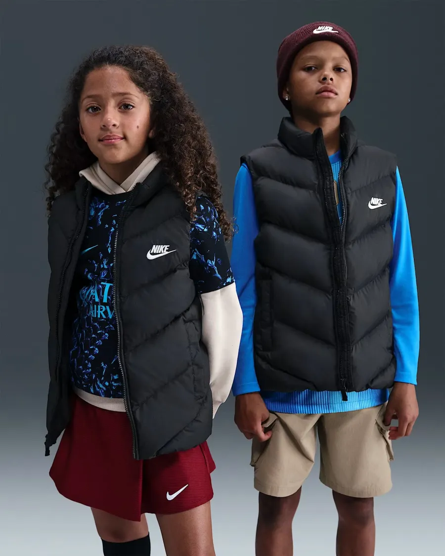 Жилетка Nike Sportswear All Day Play Therma-FIT Vest HJ2537-010