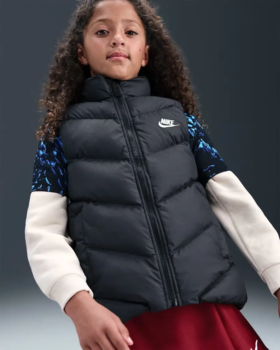 Жилетка Nike Sportswear All Day Play Therma-FIT Vest HJ2537-010