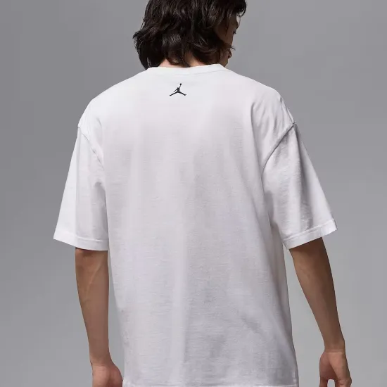 Футболка Nike Air Jordan Jamming Tee HJ2929-100