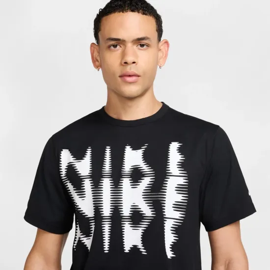 Футболка Nike Hyverse Dri-FIT UV HJ3074-010