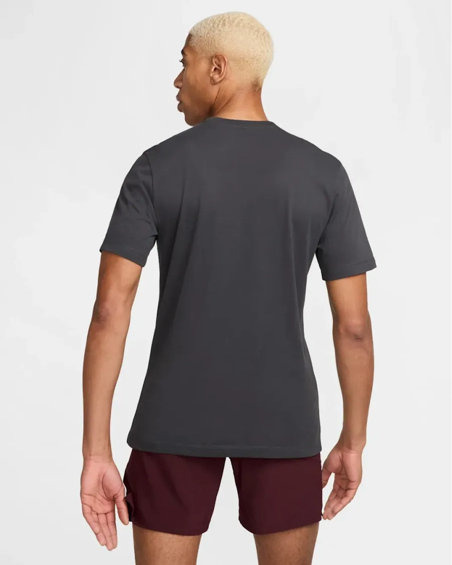 Футболка Nike Dri-FIT Fitness HJ3611-070