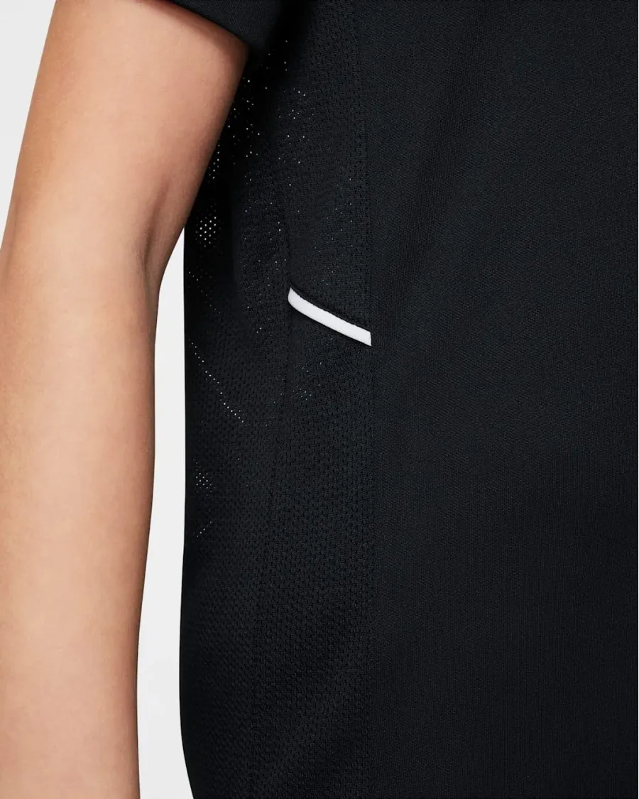 Футболка Nike Academy Dri-FIT HJ3716-010