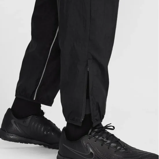 Костюм Nike Strike+ Water-Repellent HJ3802-011_HJ3804-010