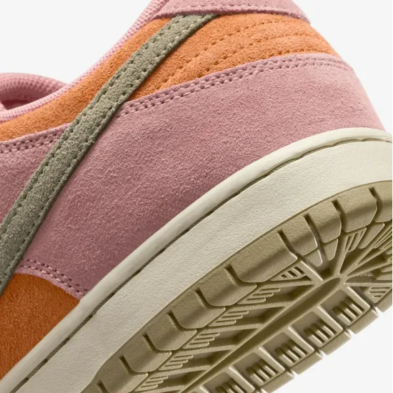 Кросівки Nike SB Dunk Low Pro HJ4135-600