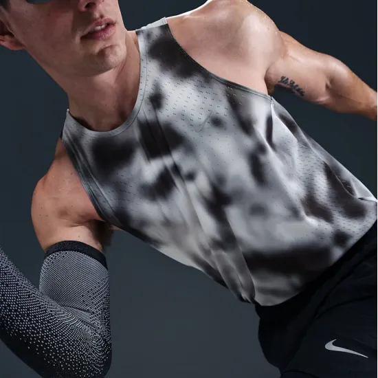 Майка Nike Running Division Breathe HJ4146-010