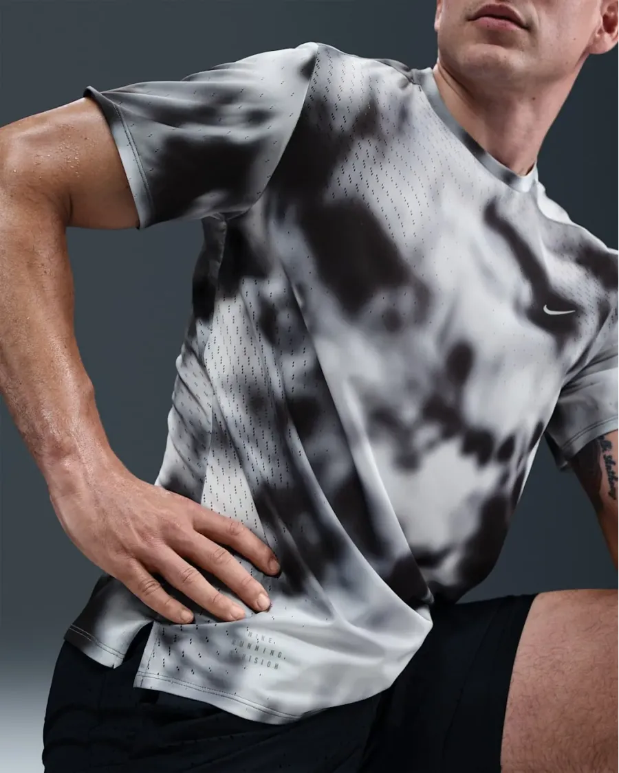 Футболка Nike Running Division Breathe HJ4148-010