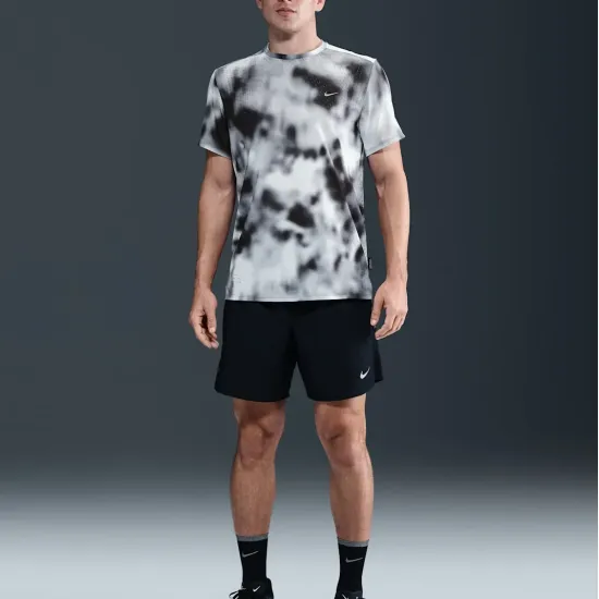 Футболка Nike Running Division Breathe HJ4148-010