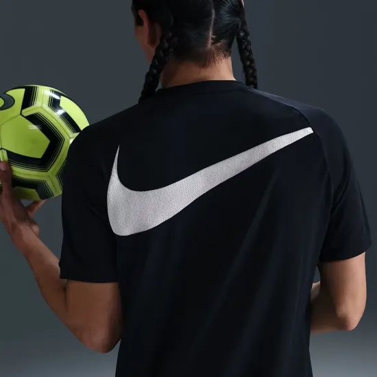 Футболка Nike Academy Dri-FIT HJ4243-010