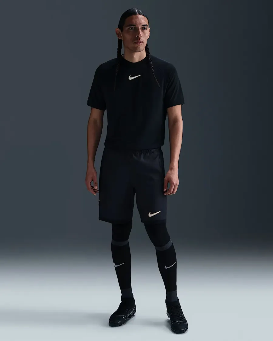 Шорти Nike Academy Dri-FIT HJ4247-010