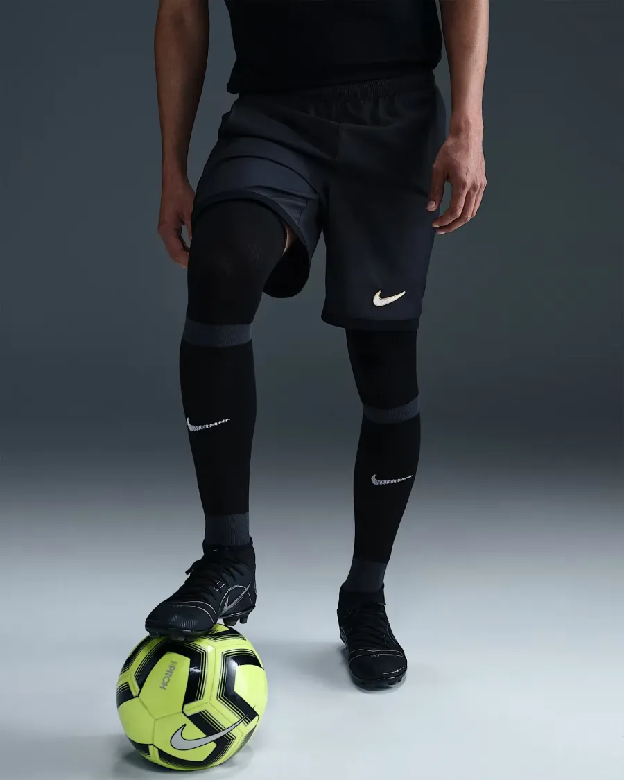Шорти Nike Academy Dri-FIT HJ4247-010