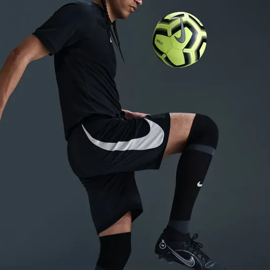 Шорти Nike Academy Dri-FIT HJ4247-010