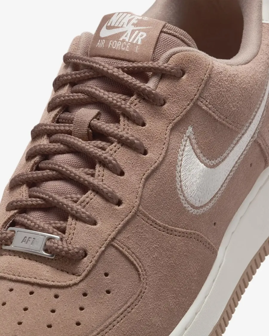 Кросівки Nike Air Force 1 '07 LV8 HJ4465-200