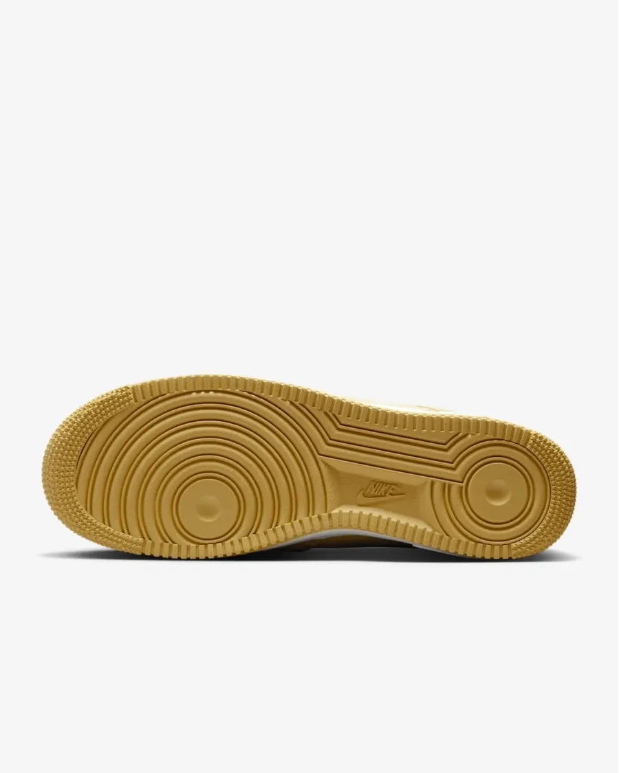 Кросівки Nike Air Force 1 '07 LV8 HJ4465-700
