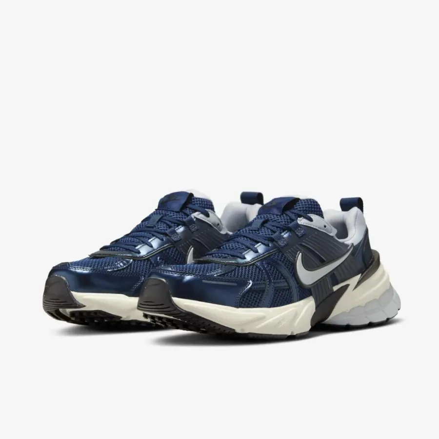Кросівки Nike V2K Run HJ4497-400