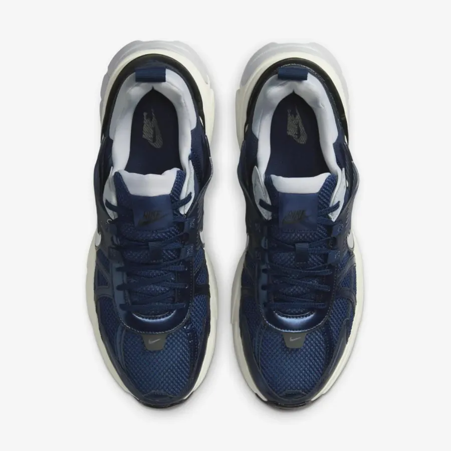 Кросівки Nike V2K Run HJ4497-400