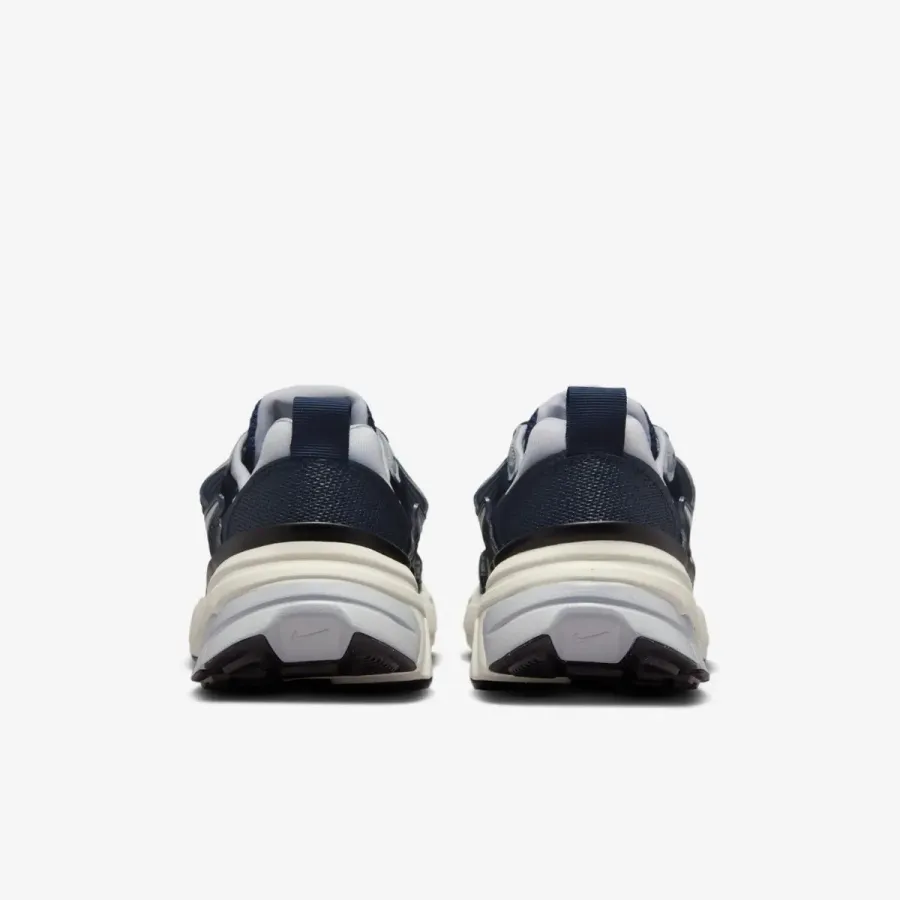 Кросівки Nike V2K Run HJ4497-400