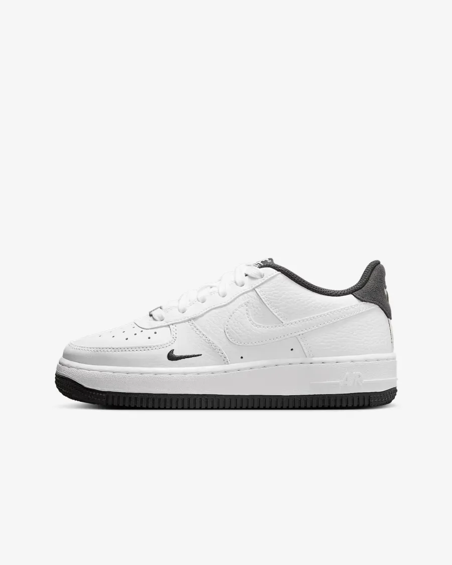Кросівки Nike Air Force 1 LV8 HJ4560-100