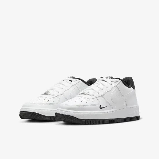 Кросівки Nike Air Force 1 LV8 HJ4560-100