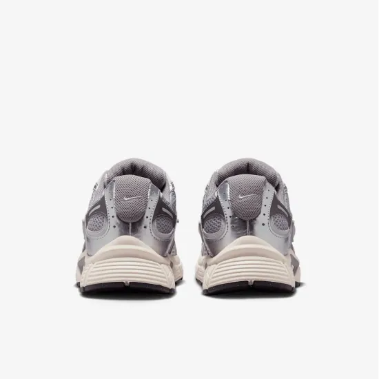 Кросівки Nike V5 RNR HJ5228-003