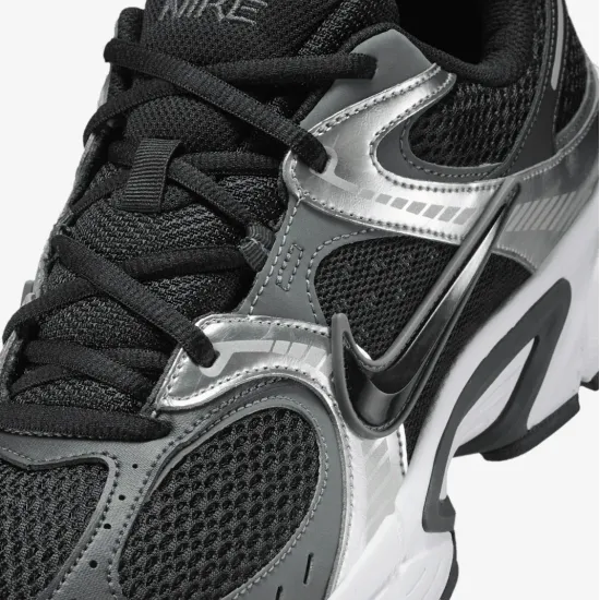 Кросівки Nike V5 RNR HJ5228-004