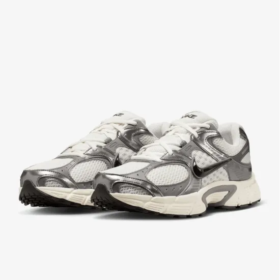 Кросівки Nike V5 RNR HJ5228-009