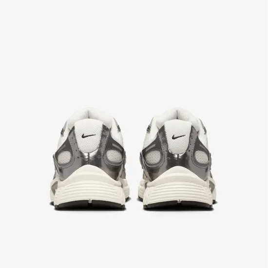 Кросівки Nike V5 RNR HJ5228-009