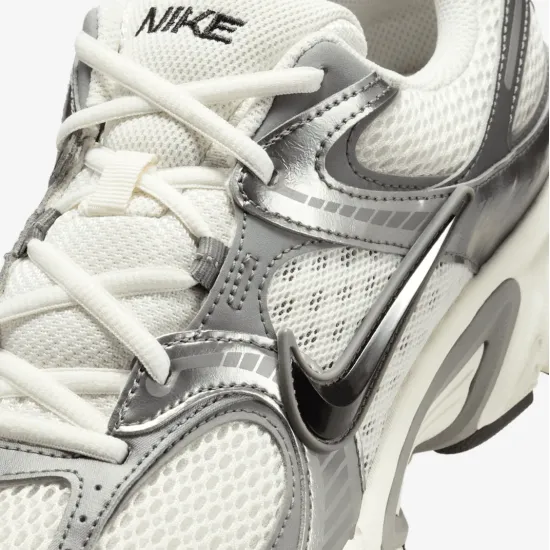 Кросівки Nike V5 RNR HJ5228-009