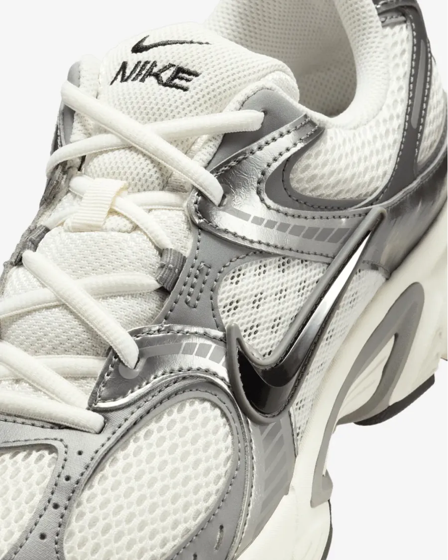 Кросівки Nike V5 RNR HJ5228-009