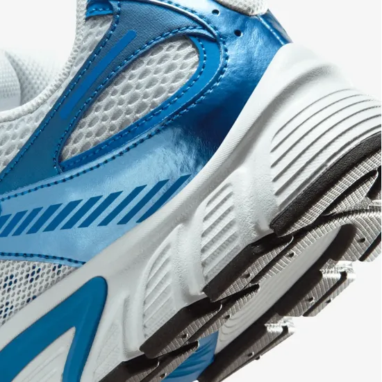 Кросівки Nike V5 RNR HJ5228-010