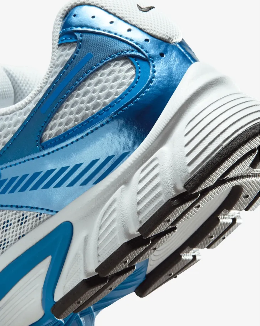 Кросівки Nike V5 RNR HJ5228-010