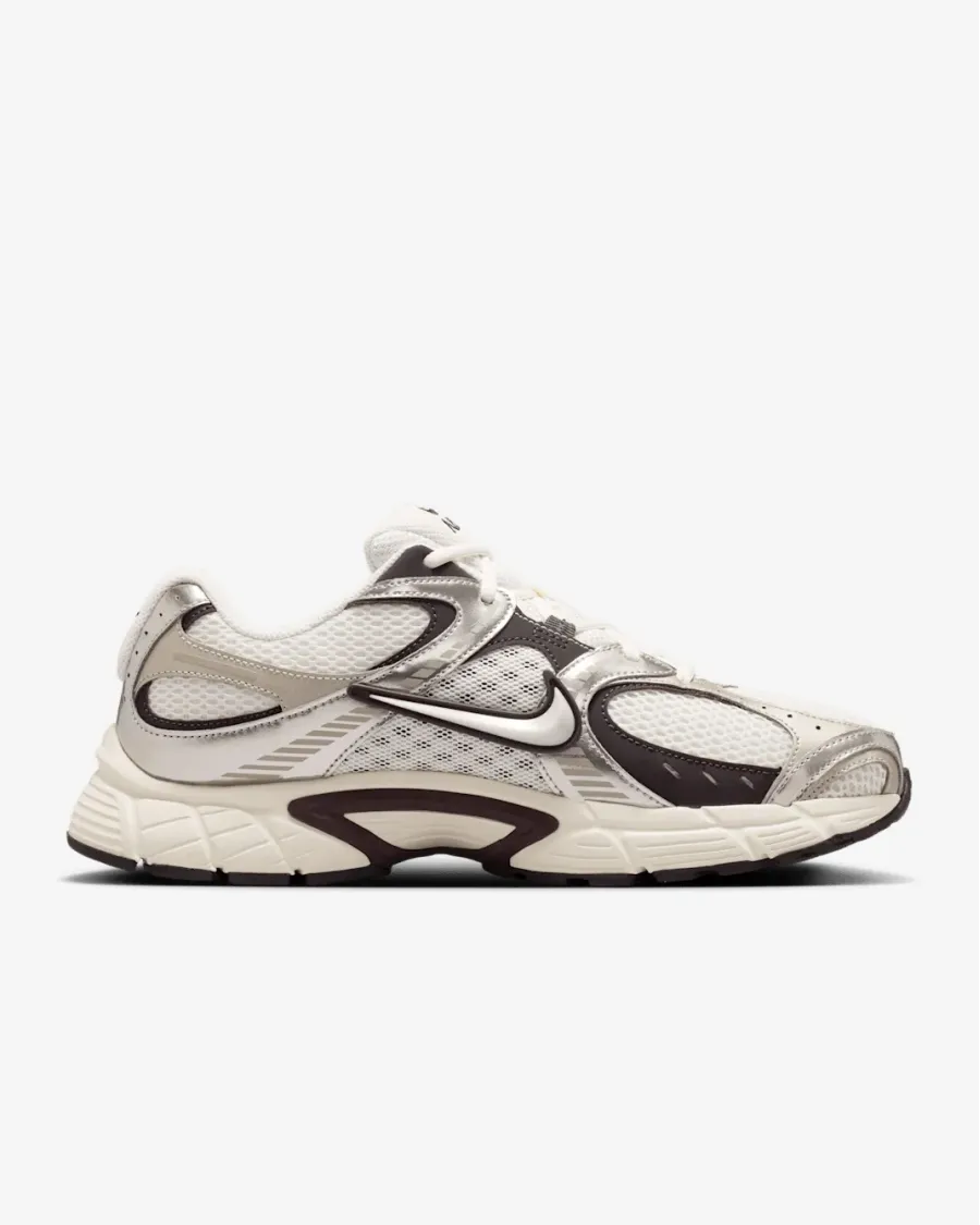 Кросівки Nike V5 RNR HJ5228-011