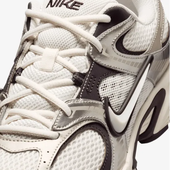 Кросівки Nike V5 RNR HJ5228-011