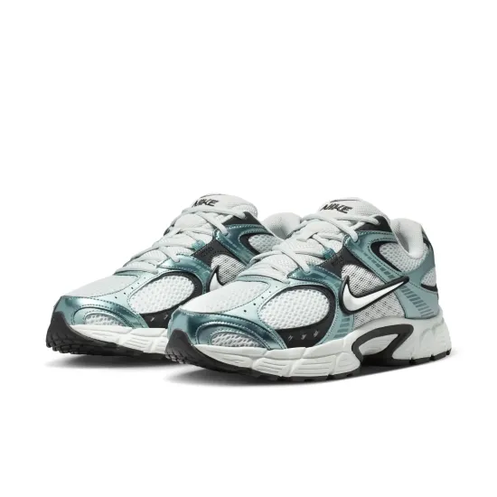 Кросівки Nike V5 RNR HJ5228-012