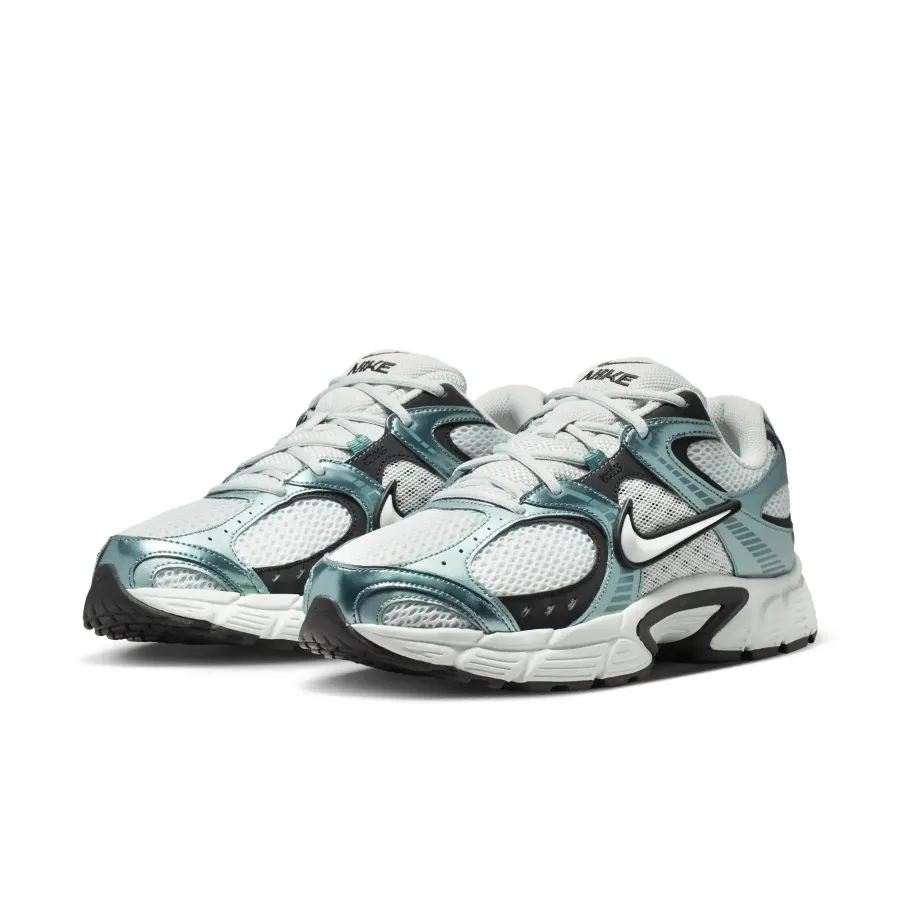 Кросівки Nike V5 RNR HJ5228-012